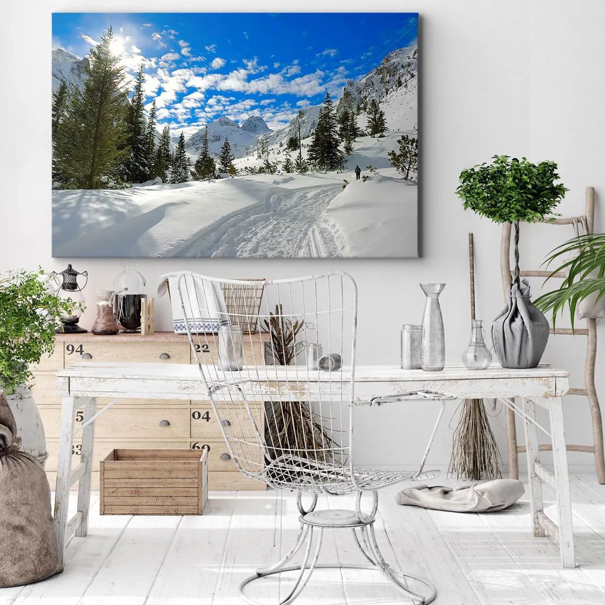 Quadro su tela - Stampe su Tela - Paesaggio montano invernale con foresta e sentiero nella neve - 70x50cm - Nella neve e nel sole - Decorazione murale moderna per soggiorno e camera da letto ARTTOR