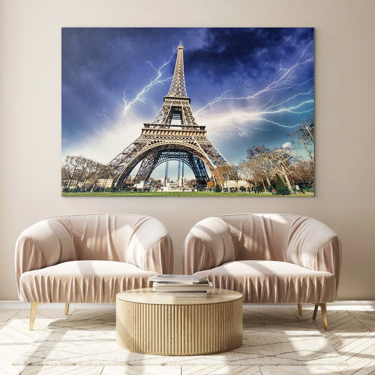 Quadro su vetro - La Torre Eiffel circondata da fulmini in una giornata nuvolosa - 100x70cm - La signora delle tempeste - Decorazione murale moderna per soggiorno e camera da letto ARTTOR
