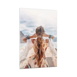 Quadro su vetro - Donna su una barca con vista sulle montagne e sull'acqua, stile boho - 80x120cm - In cammino verso la felicità - Decorazione murale moderna per soggiorno e camera da letto ARTTOR
