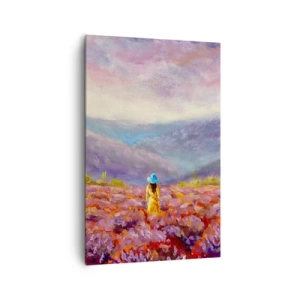 Quadro su tela - Stampe su Tela - Una donna con un cappello cammina in un campo di lavanda. - 80x120cm - Nel mondo di lavanda - Decorazione murale moderna per soggiorno e camera da letto ARTTOR