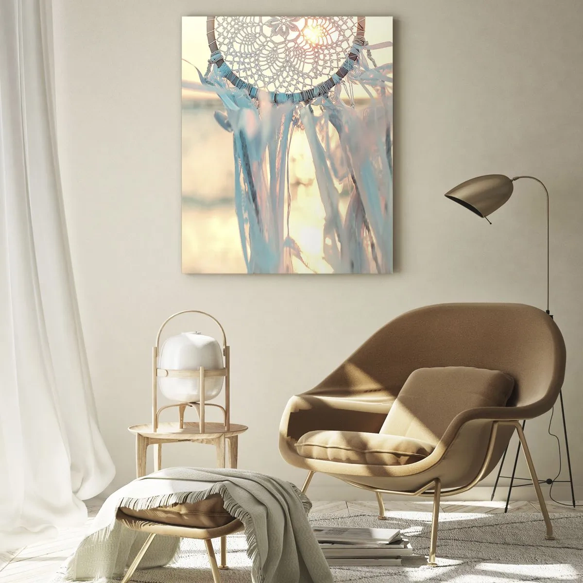 Quadro su vetro - Un totem di pizzo con delicate frange sullo sfondo del sole al tramonto sul mare. - 50x70cm - Totem di pizzo - Decorazione murale moderna per soggiorno e camera da letto ARTTOR