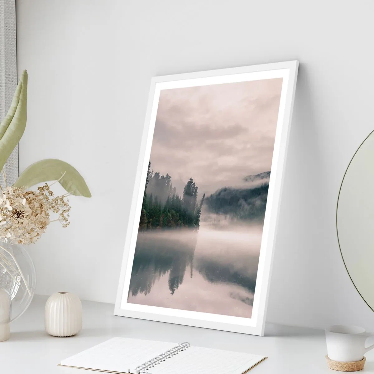 Poster in cornice bianca - Riflettendo nella nebbia - 30x40 cm