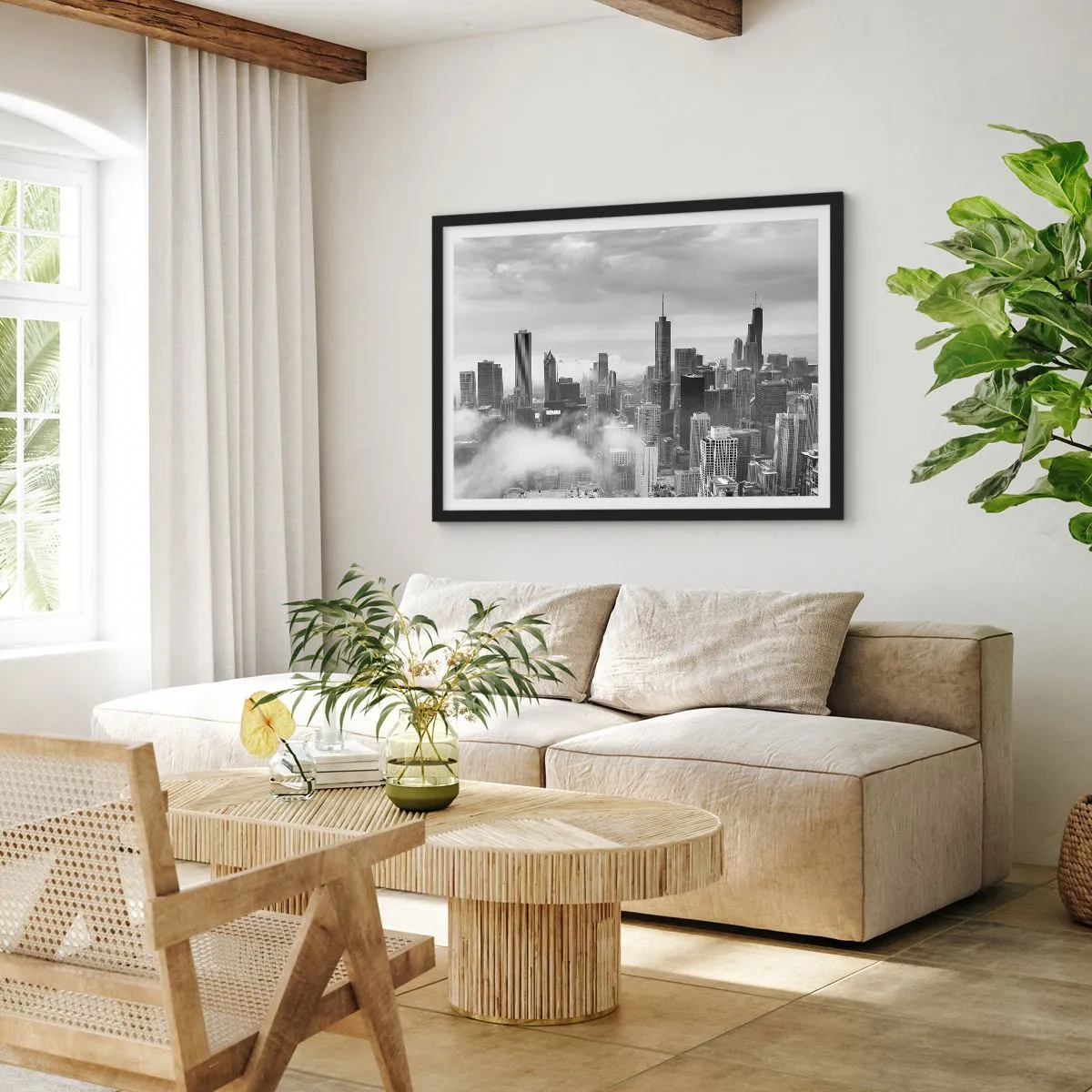 Poster in cornice nera - Panorama della città con grattacieli tra le nuvole in bianco e nero - 70x50cm - Paesaggio americano - Decorazione murale moderna per soggiorno e camera da letto ARTTOR