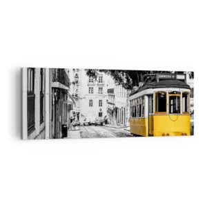 Quadro su tela - Stampe su Tela - Un tram giallo sullo sfondo di una strada bianca e nera - 140x50cm - Con il fado in sottofondo - Decorazione murale moderna per soggiorno e camera da letto ARTTOR