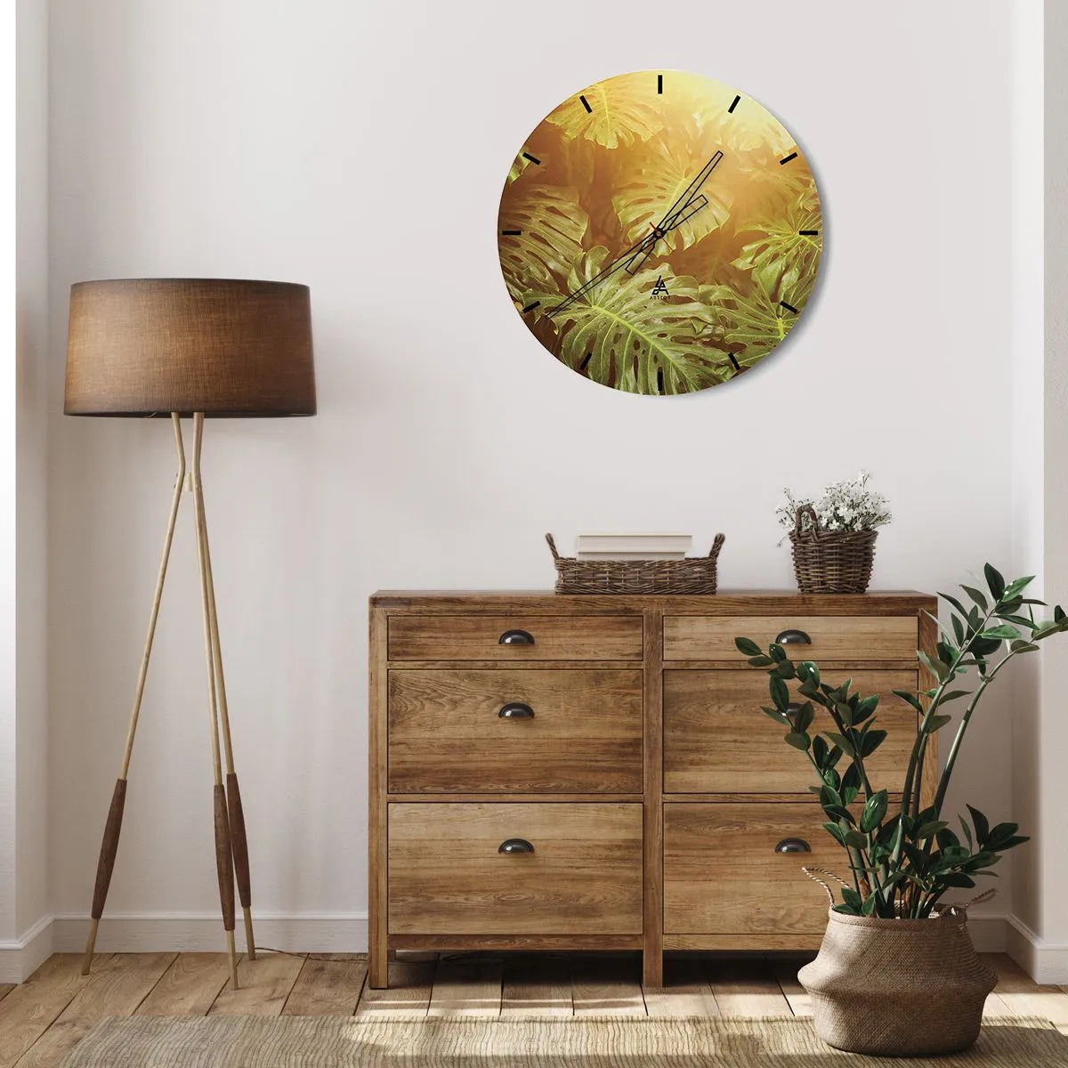 Orologio da parete - Orologio in Vetro - Foglie di Monstera alla luce del sole al tramonto - 30x30cm - Entrando nel verde... - Decorazione murale moderna per soggiorno, cucina e camera da letto ARTTOR