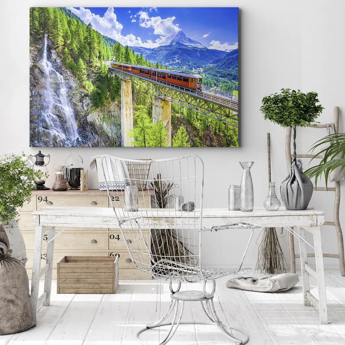Quadro su tela - Stampe su Tela - Montagne russe su un ponte con vista su una cascata e sulle montagne - 120x80cm - Ferrovia alpina - Decorazione murale moderna per soggiorno e camera da letto ARTTOR