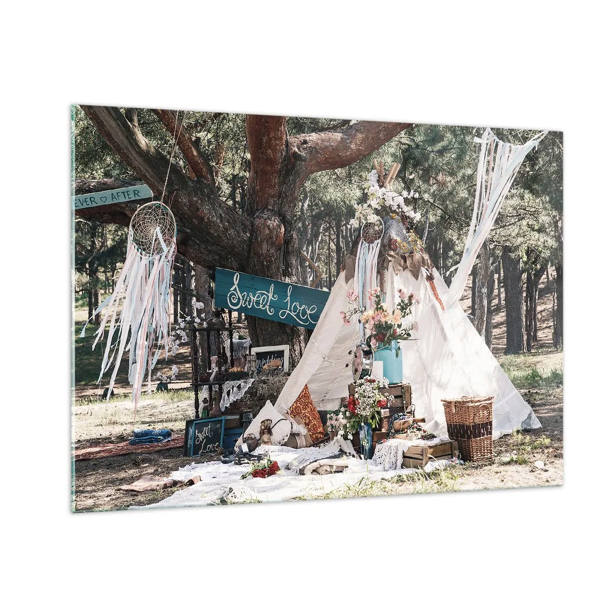 Quadro su vetro - Decorazione da esterno boho con un tepee e fiori nella foresta - 100x70cm - Make love... - Decorazione murale moderna per soggiorno e camera da letto ARTTOR