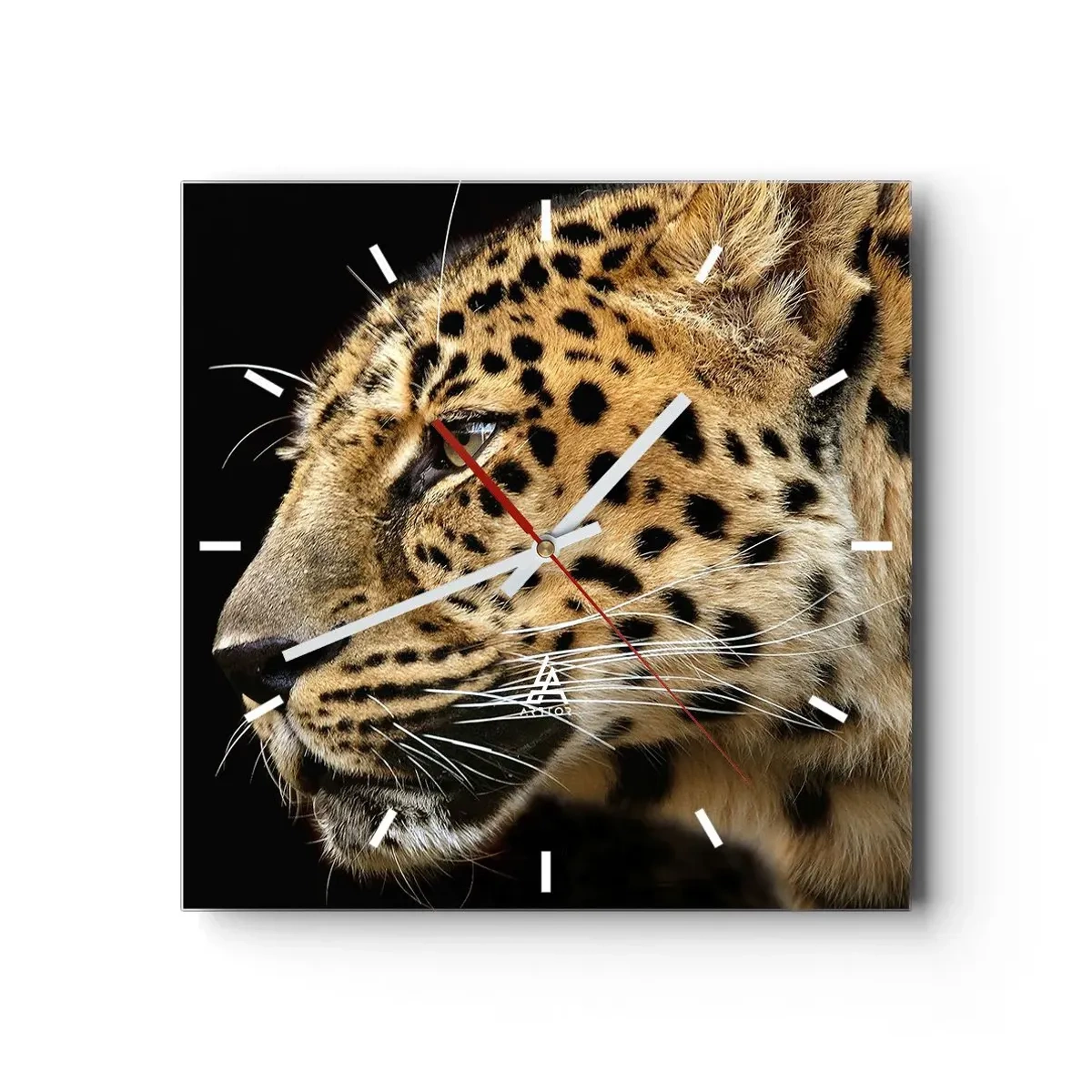 Orologio da parete - Orologio in Vetro - Primo piano della testa di un leopardo su uno sfondo nero - 30x30cm - Calmo, concentrato, pronto - Decorazione murale moderna per soggiorno e camera da letto ARTTOR