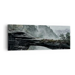 Quadro su tela - Stampe su Tela - Un arco di pietra circondato da montagne nebbiose e foreste - 140x50cm - Qui inizia l'avventura - Decorazione murale moderna per soggiorno e camera da letto ARTTOR