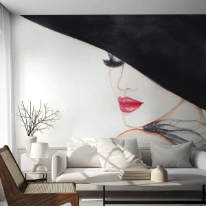 Fotomurali Premium Sand - Donna elegante con cappello e labbra rosse - 100x70cm - Eleganza e sensualità - Decorazione murale moderna per soggiorno e camera da letto ARTTOR