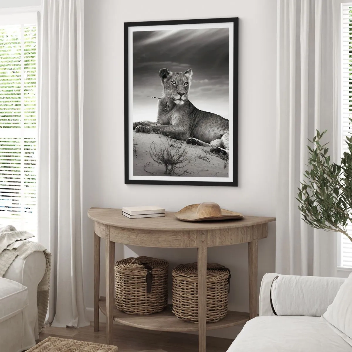 Poster in cornice nera - Il riposo della regina del deserto - 30x40 cm