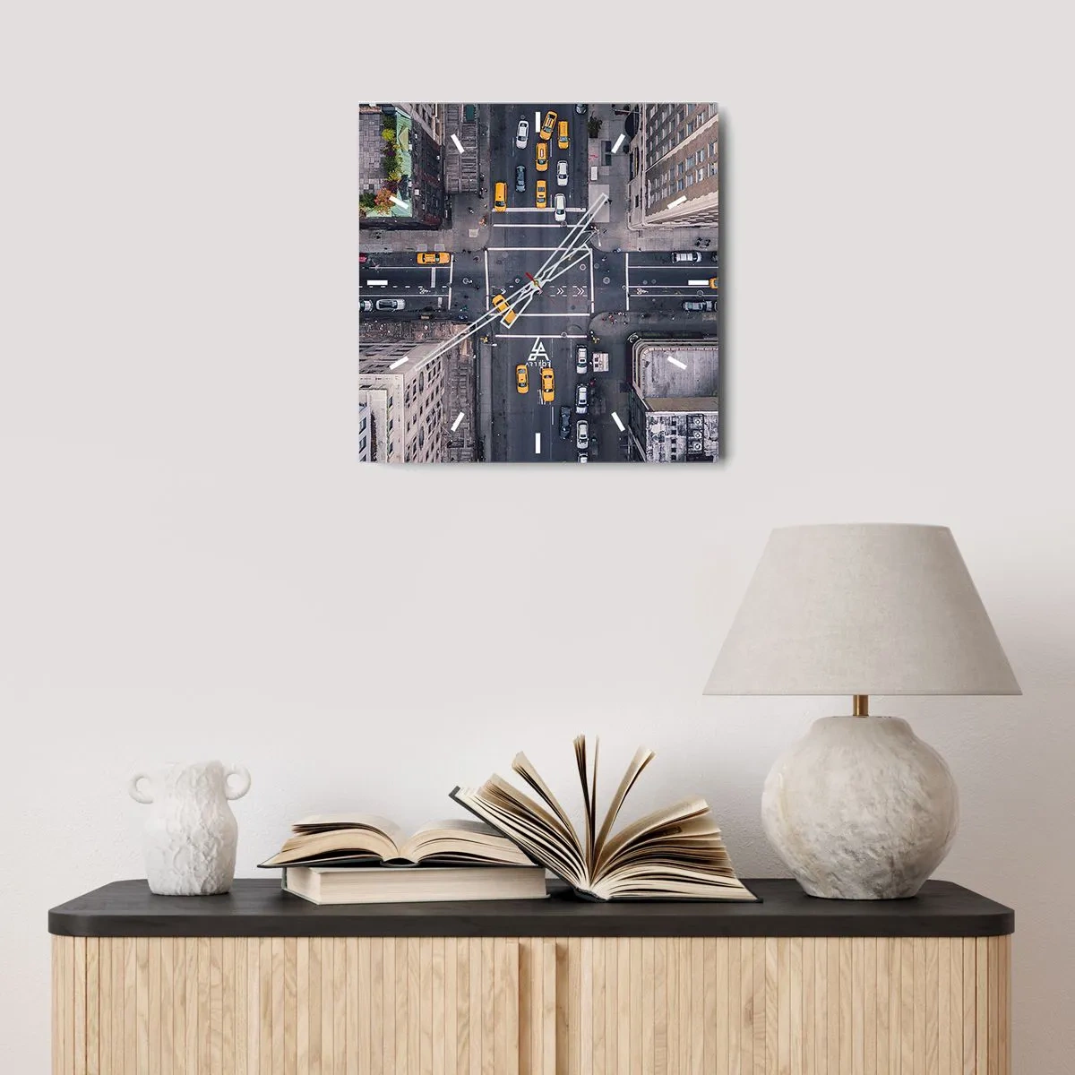 Orologio da parete - Orologio in Vetro - Vista aerea di una trafficata strada cittadina - 30x30cm - Scelta semplice - Decorazione murale moderna per soggiorno e camera da letto ARTTOR