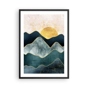 Poster in cornice nera - Montagne astratte e sole dorato sullo sfondo - 50x70cm - Dopo sette monti - Decorazione murale moderna per soggiorno e camera da letto ARTTOR