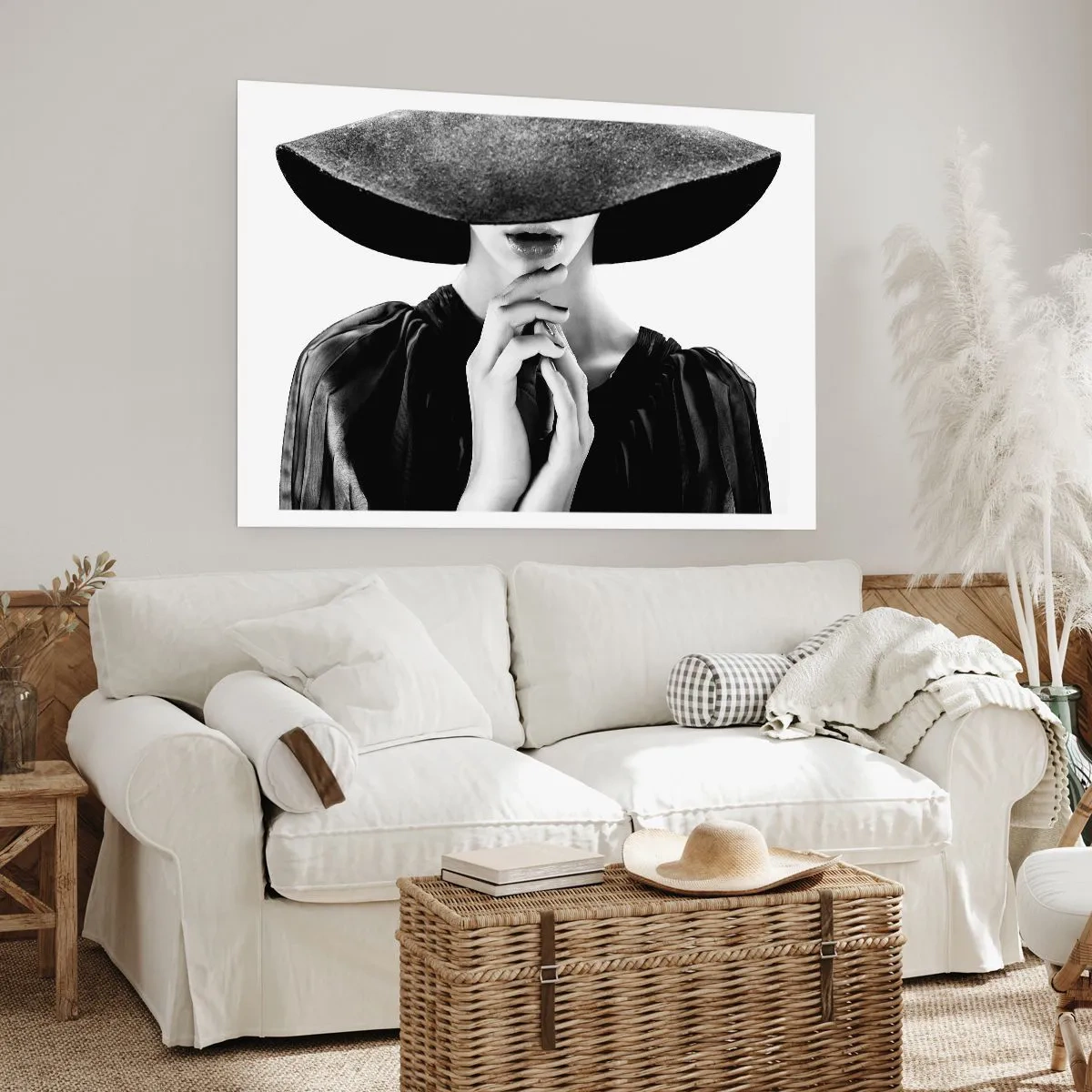 Poster - Donna elegante con un grande cappello nei toni del bianco e del nero - 100x70cm - Bellezza celata - Decorazione murale moderna per soggiorno e camera da letto ARTTOR