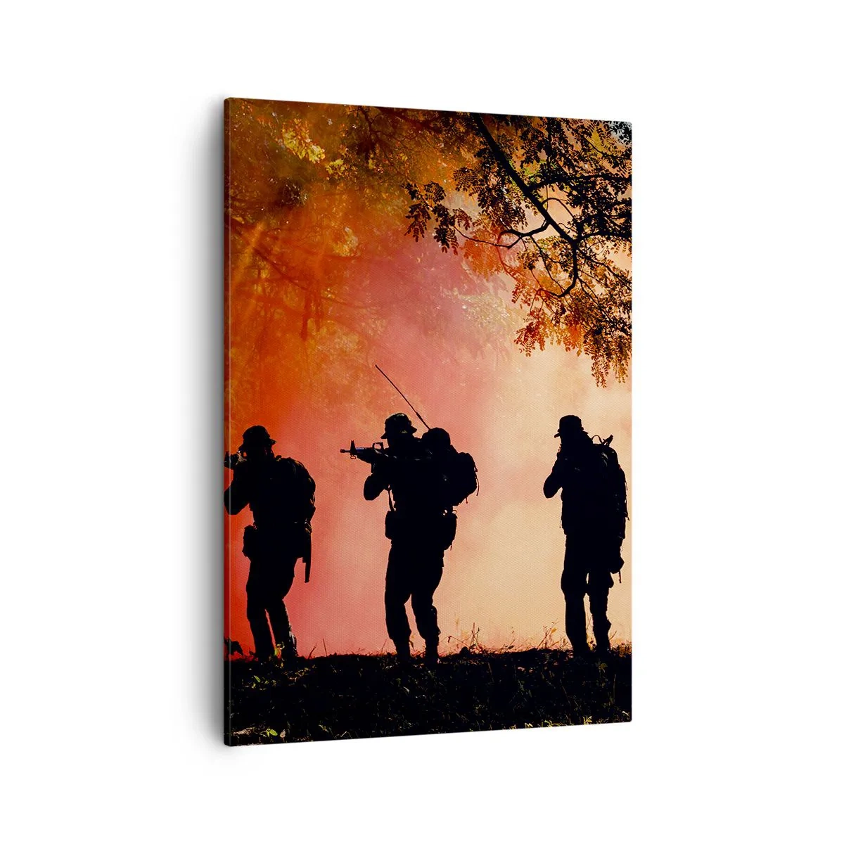 Quadro su tela - Stampe su Tela - Sagome di soldati nella foresta contro il cielo arancione - 50x70cm - …Tutti per uno. - Decorazione murale moderna per soggiorno e camera da letto ARTTOR