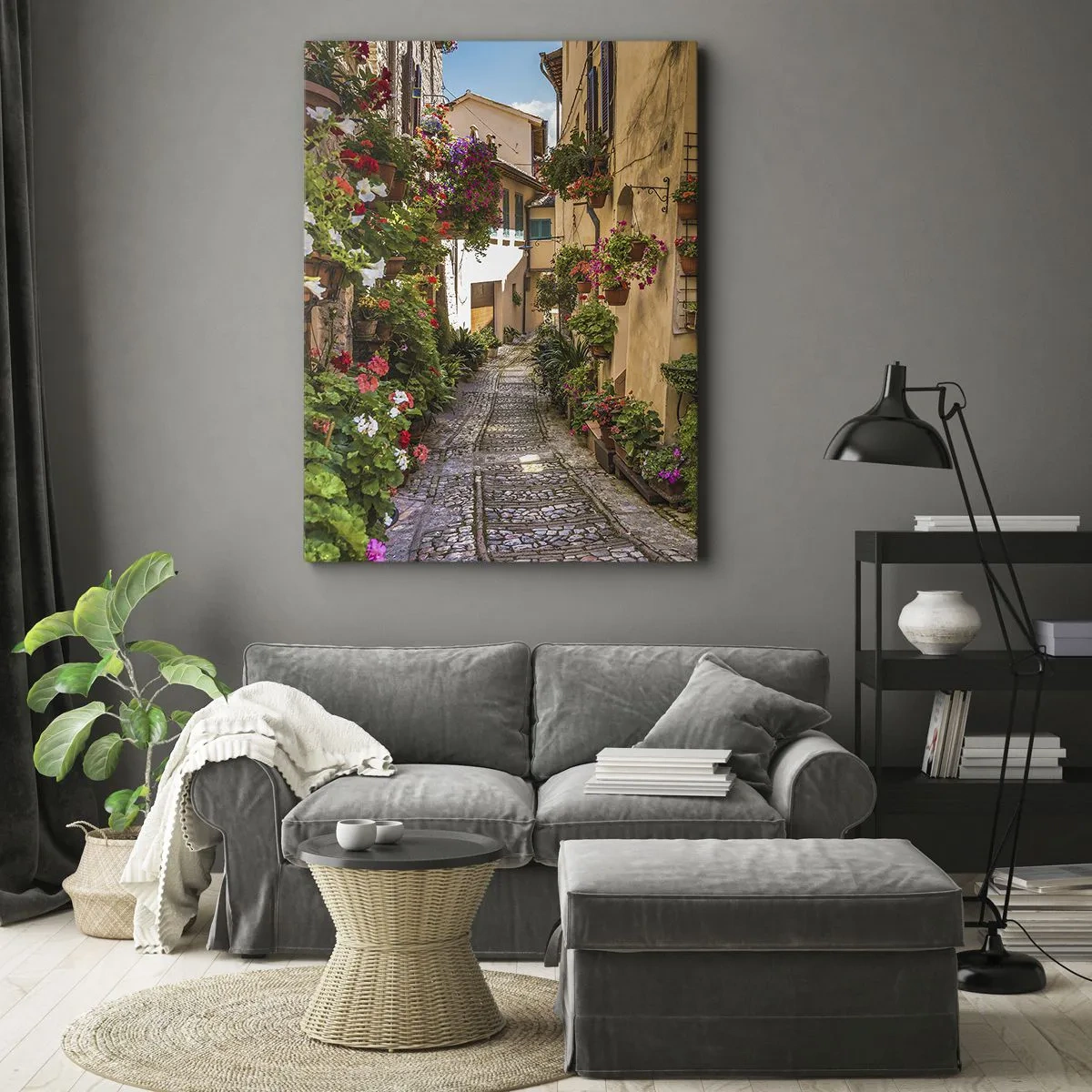 Quadro su tela - Stampe su Tela - Una strada affascinante piena di fiori e vasi di fiori - 50x70cm - Angolo italiano - Decorazione murale moderna per soggiorno e camera da letto ARTTOR