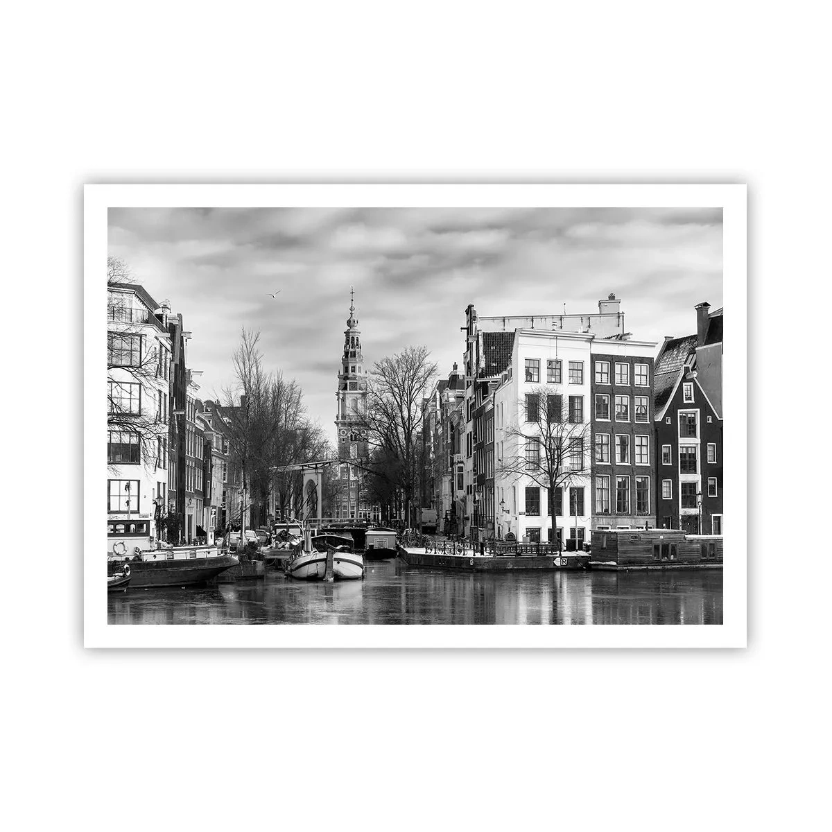 Poster - Panorama in bianco e nero di Amsterdam con canale ed edifici storici - 100x70cm - Atmosfera di Amsterdam - Decorazione murale moderna per soggiorno e camera da letto ARTTOR
