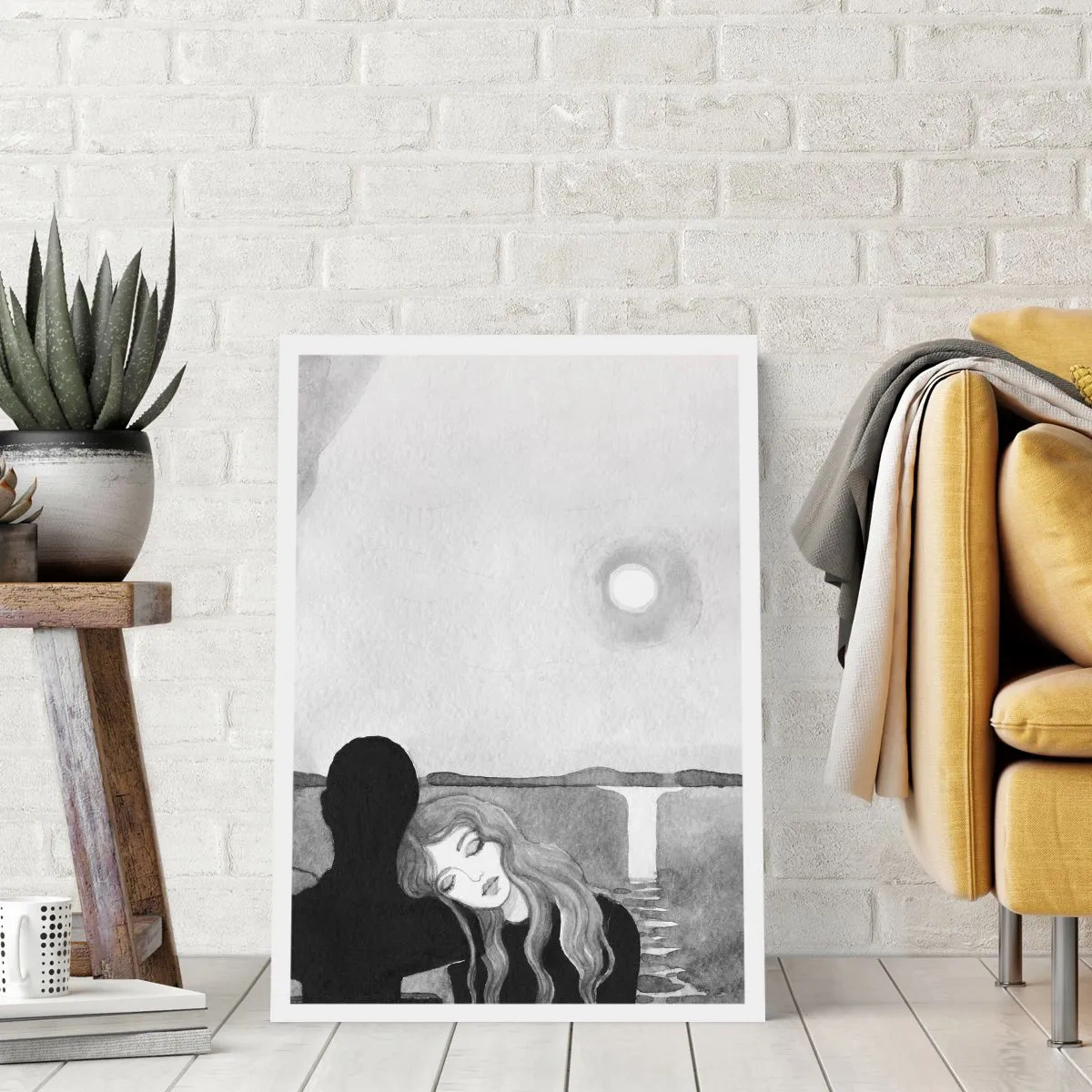 Poster - Donna appoggiata a una figura in ombra, luna e cascata - 50x70cm - Sempre un mistero - Decorazione murale moderna per soggiorno e camera da letto ARTTOR