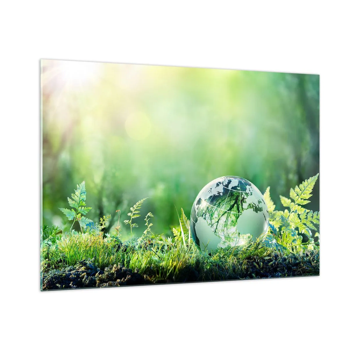 Quadro su vetro - Una palla di vetro con una mappa del mondo su uno sfondo di natura verde - 100x70cm - Pianeta verde - Decorazione murale moderna per soggiorno e camera da letto ARTTOR