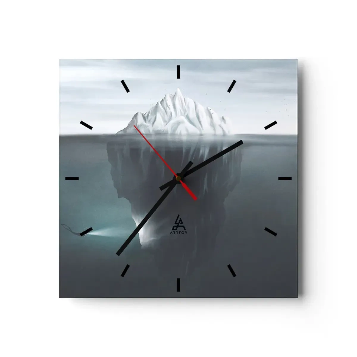 Orologio da parete - Orologio in Vetro - Un iceberg in acqua con un sub e un riflettore sotto la superficie. - 30x30cm - Mistero sottomarino - Decorazione murale moderna per soggiorno e camera da letto ARTTOR