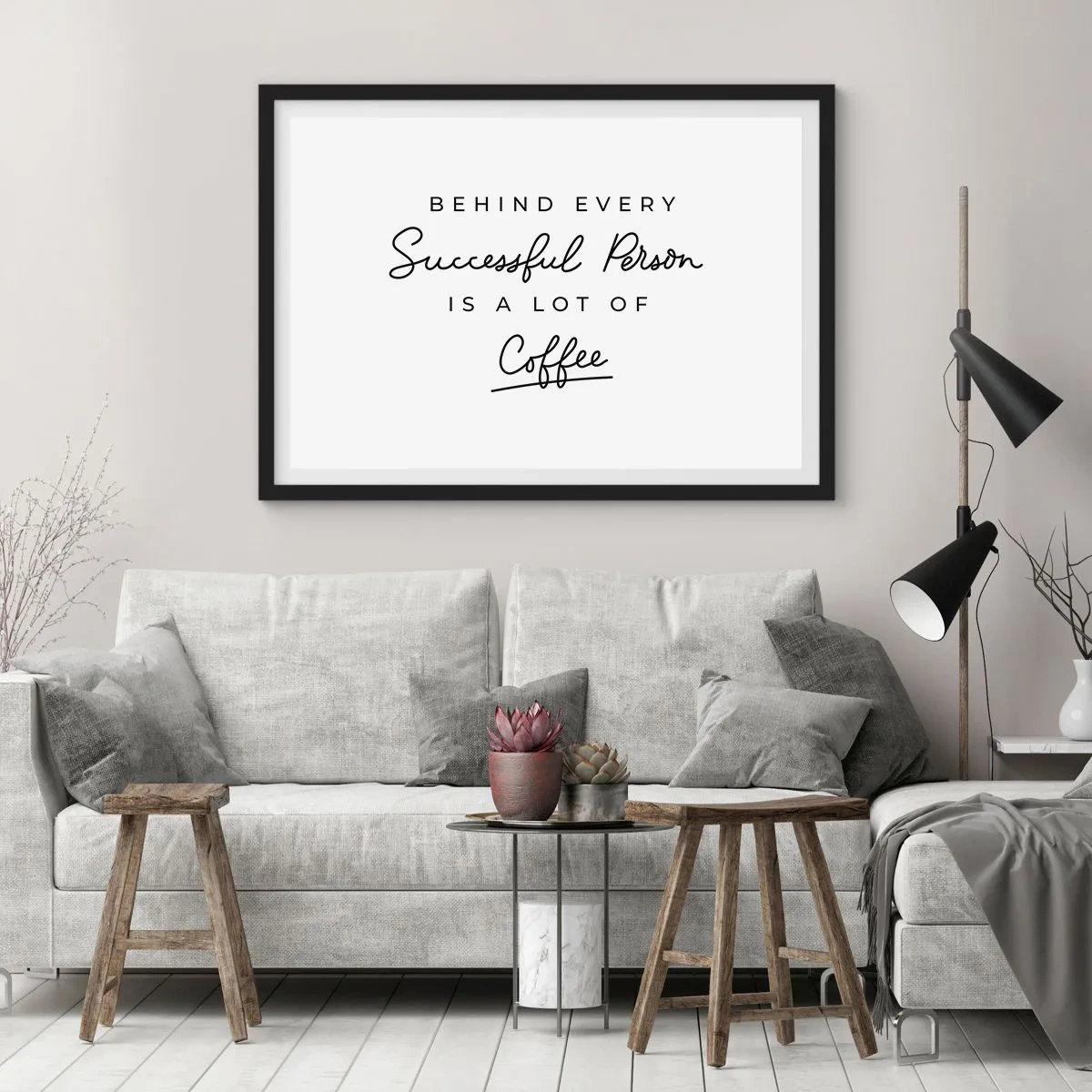 Poster in cornice nera - Una citazione minimalista sul successo e sul caffè su sfondo bianco. - 70x50cm - Il segreto del successo - Decorazione murale moderna per soggiorno e camera da letto ARTTOR