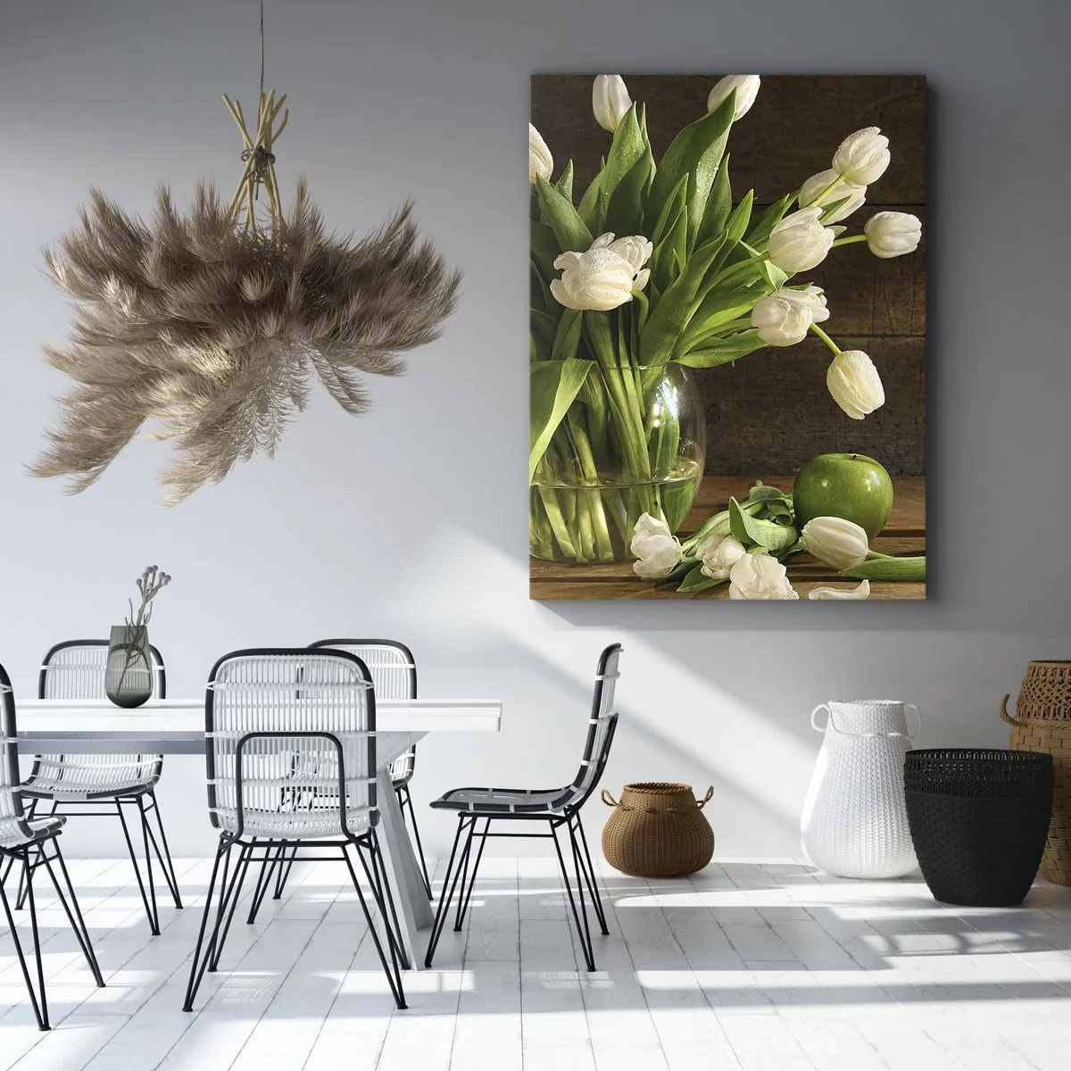 Quadro su tela - Stampe su Tela - Un bouquet di tulipani bianchi in un vaso di vetro con mele verdi - 80x120cm - Freschezza in verde e bianco - Decorazione murale moderna per soggiorno e camera da letto ARTTOR