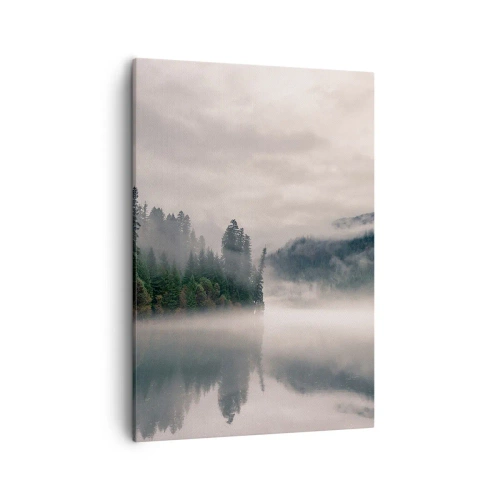 Quadro su tela - Stampe su Tela - Una foresta nebbiosa riflessa in un lago calmo - 50x70cm - Riflettendo nella nebbia - Decorazione murale moderna per soggiorno e camera da letto ARTTOR