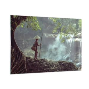 Quadro su vetro - Un ragazzo con una lancia vicino a una cascata nella foresta pluviale - 100x70cm - In armonia con la natura - Decorazione murale moderna per soggiorno e camera da letto ARTTOR