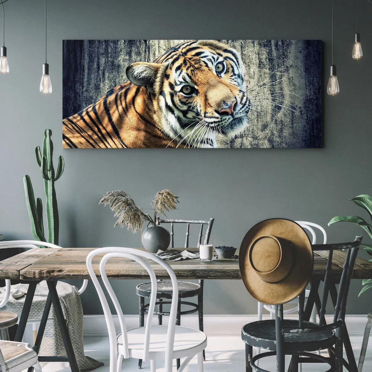 Quadro su tela - Stampe su Tela - Una tigre sdraiata contro un muro dalla consistenza ruvida - 140x50cm - Ritratto nei flussi di luce - Decorazione murale moderna per soggiorno e camera da letto ARTTOR
