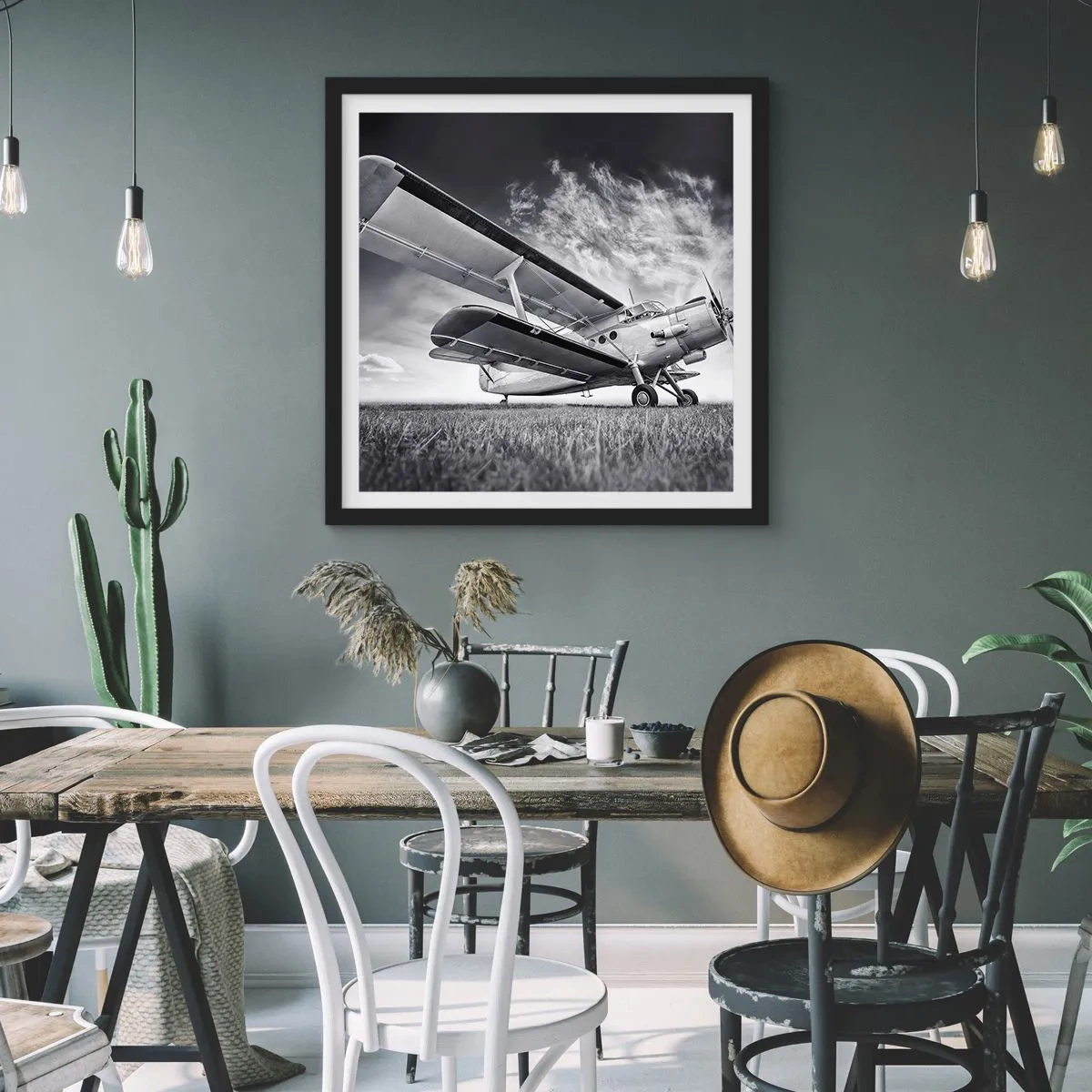 Poster in cornice nera - Giramondo alato - 40x40 cm