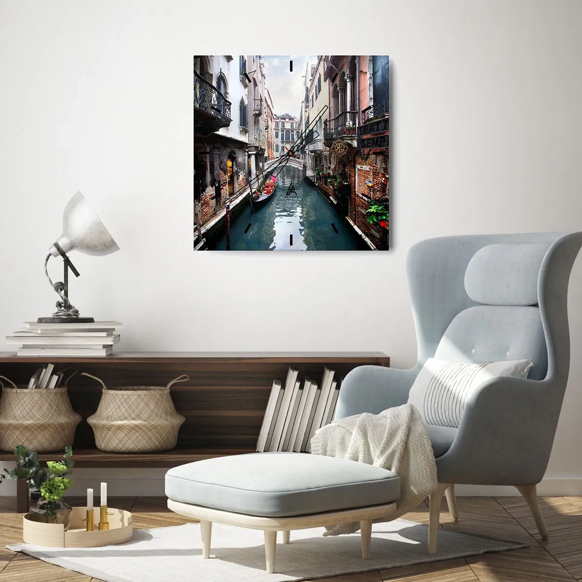 Orologio da parete - Orologio in Vetro - Un canale a Venezia con una gondola ed edifici storici - 30x30cm - Paesaggio veneziano con gondola e ponte - Decorazione murale moderna per soggiorno e camera da letto ARTTOR