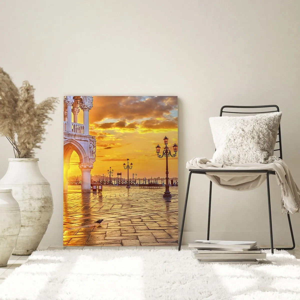 Quadro su vetro - Alba sui portici e sulla piazza - 50x70cm - Dove sono tutti? - Decorazione murale moderna per soggiorno e camera da letto ARTTOR