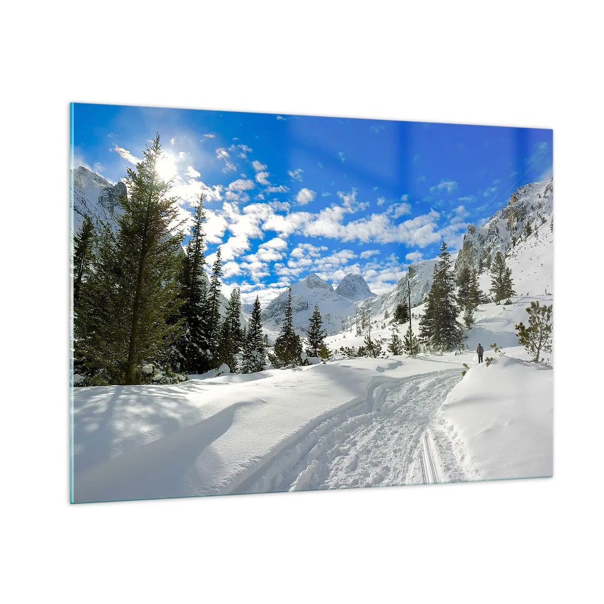 Quadro su vetro - Paesaggio montano invernale con foresta e cielo azzurro - 100x70cm - Nella neve e nel sole - Decorazione murale moderna per soggiorno e camera da letto ARTTOR