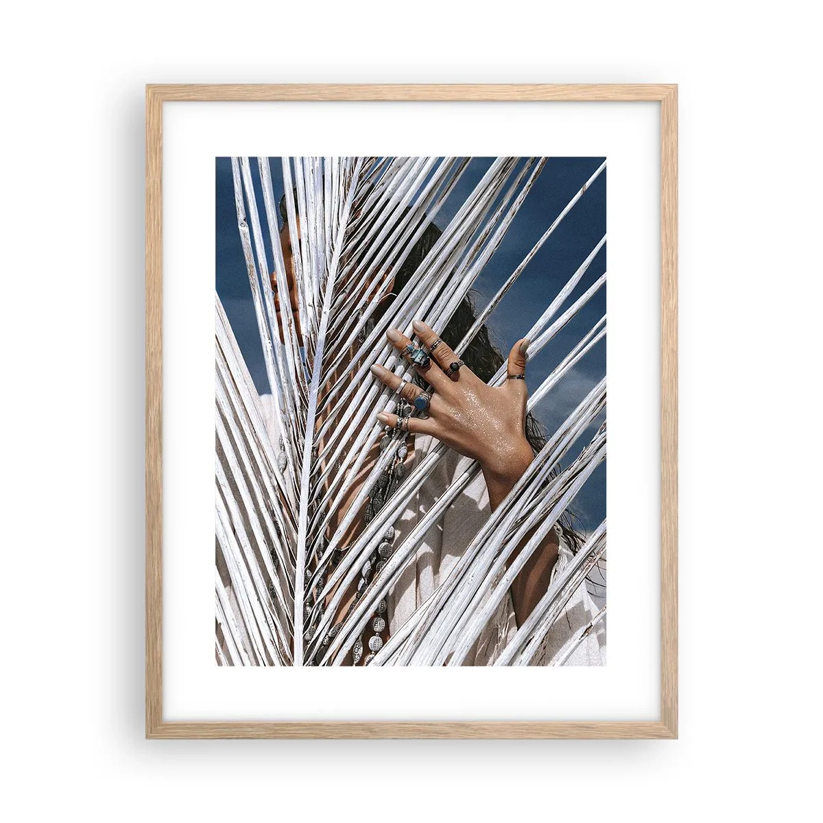 Poster in cornice rovere chiaro - La ragazza dello sciamano? - 40x50 cm