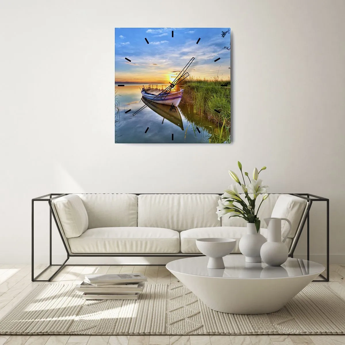Orologio da parete - Orologio in Vetro - Una barca in una baia tranquilla al tramonto - 30x30cm - L'insenatura dei sogni realizzati - Decorazione murale moderna per soggiorno e camera da letto ARTTOR
