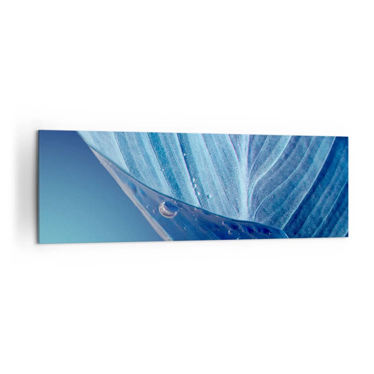 Quadro su tela - Stampe su Tela - Una foglia blu con gocce d'acqua visibili - 160x50cm - Gocce di blu nascoste - Decorazione murale moderna per soggiorno e camera da letto ARTTOR