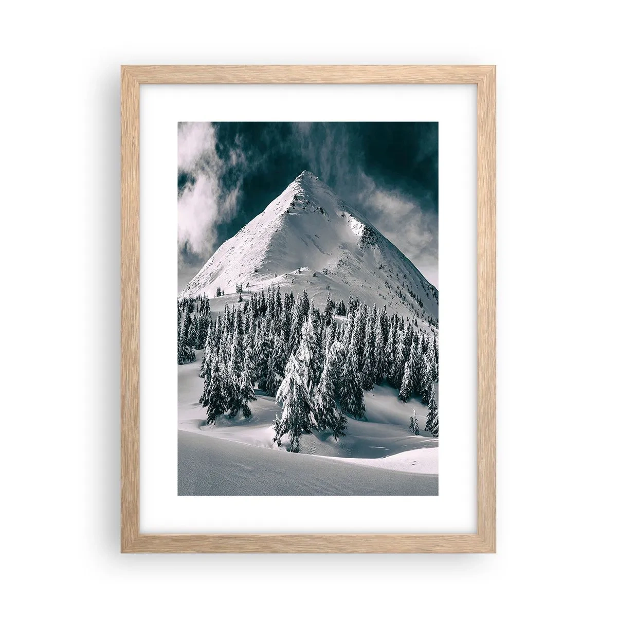 Poster in cornice rovere chiaro - Il paese della neve e del ghiaccio - 30x40 cm