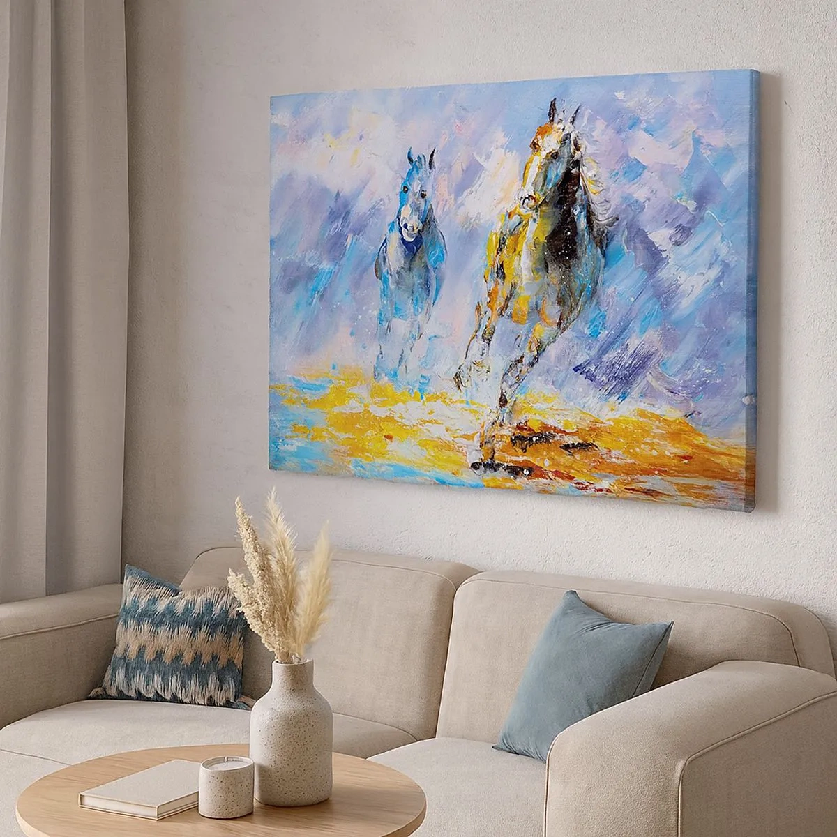 Quadro su tela - Stampe su Tela - Due cavalli in movimento sullo sfondo di un paesaggio astratto - 70x50cm - Al galoppo nella luce - Decorazione murale moderna per soggiorno e camera da letto ARTTOR