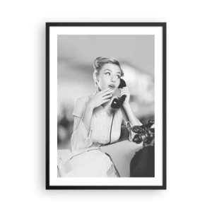 Poster in cornice nera - Donna degli anni '50 che parla al telefono in un ufficio - 50x70cm - Salve, qui gli anni '50 - Decorazione murale moderna per soggiorno e camera da letto ARTTOR