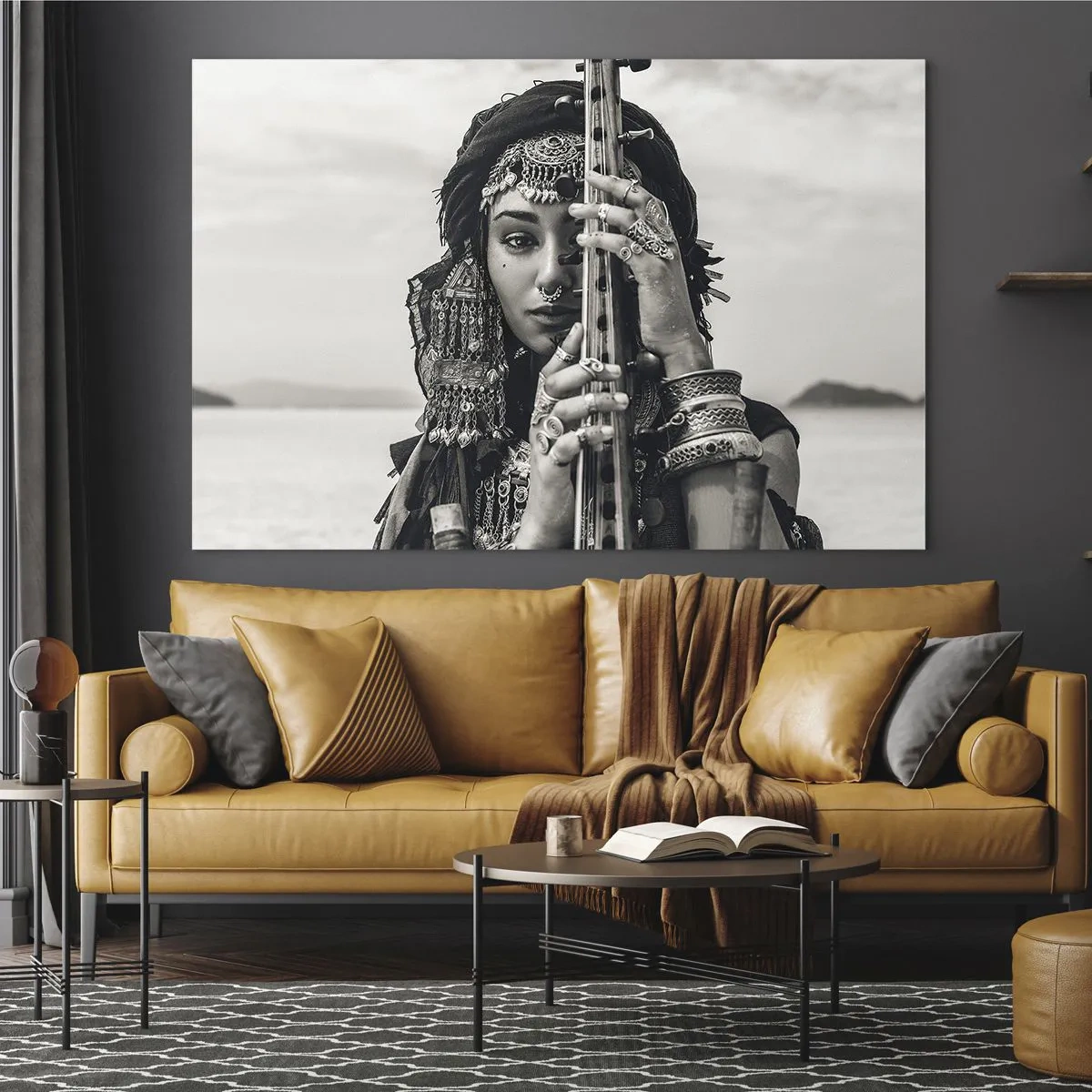 Quadro su vetro - Donna con gioielli orientali e strumento - 100x70cm - La musica dell'oriente - Decorazione murale moderna per soggiorno e camera da letto ARTTOR