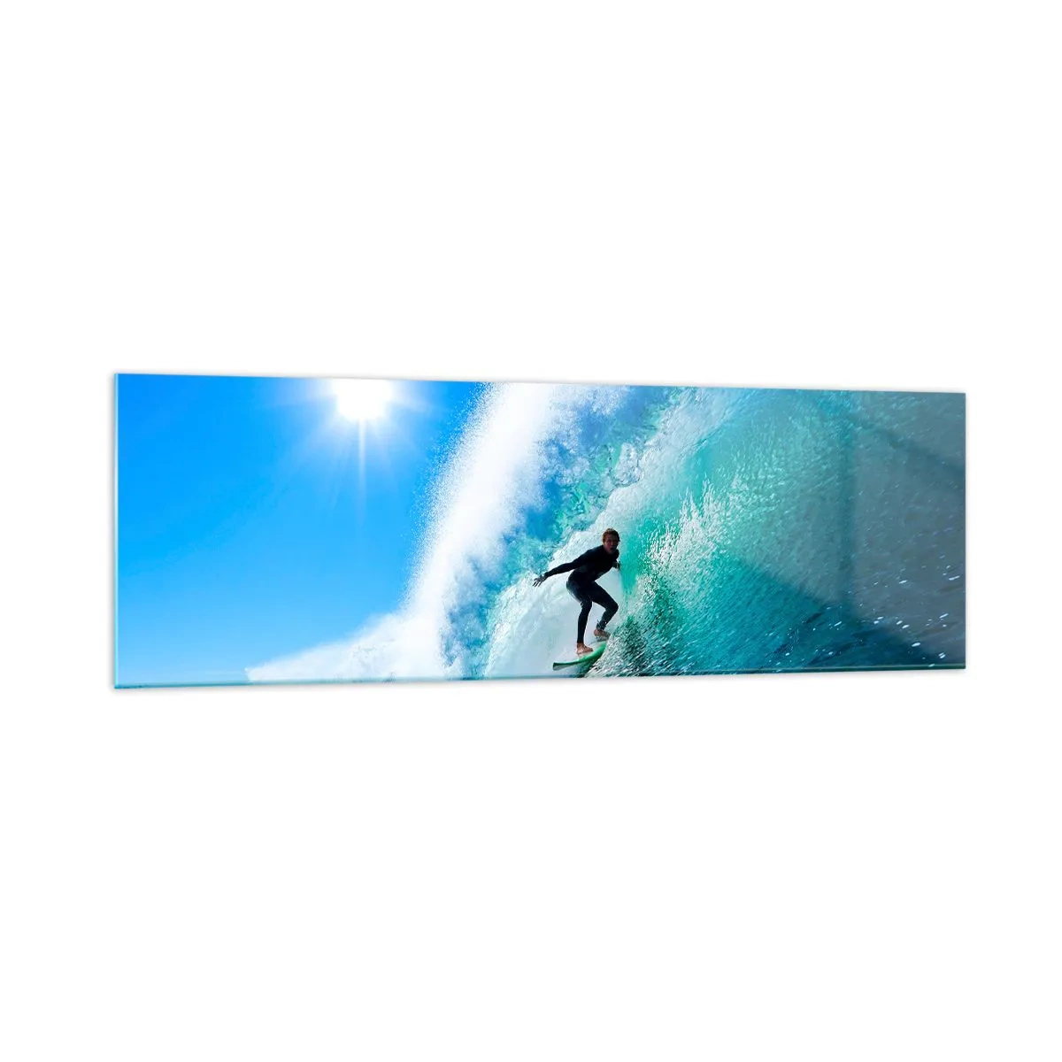 Quadro su vetro - Un surfista su una tavola cavalca un'onda potente sotto un cielo azzurro. - 160x50cm - Attraverso il grande blu - Decorazione murale moderna per soggiorno e camera da letto ARTTOR