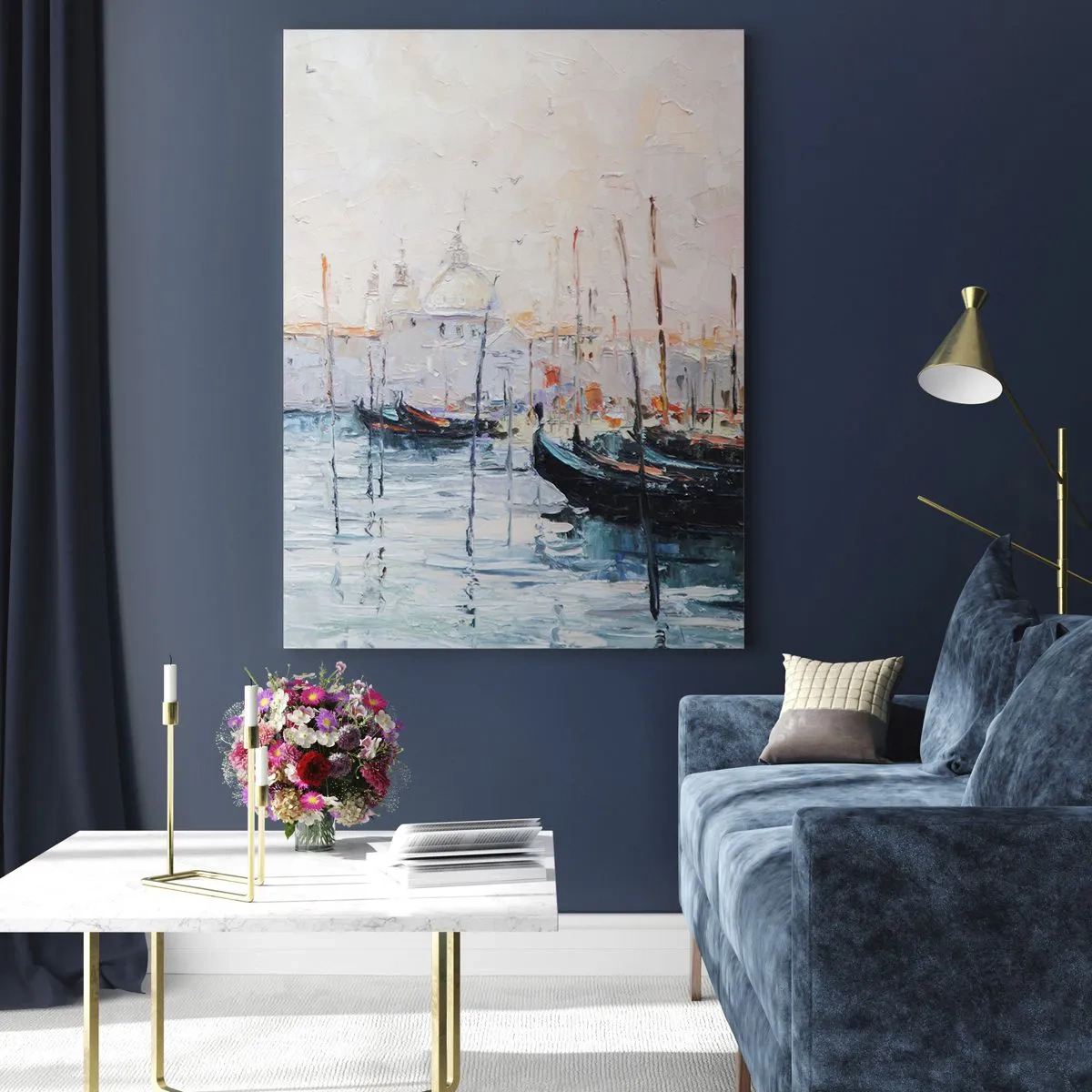 Quadro su vetro - Paesaggio impressionista con barche ed edifici - 50x70cm - Dopo l'acqua, dopo la nebbia - Decorazione murale moderna per soggiorno e camera da letto ARTTOR