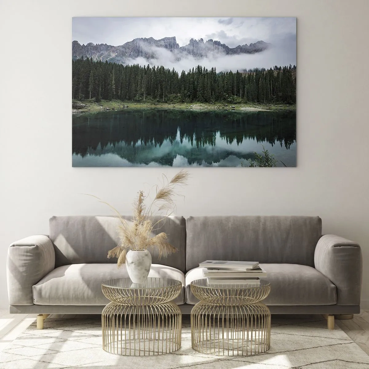 Quadro su vetro - Paesaggio montano con lago e foresta riflessi nell'acqua - 100x70cm - Silenzio, non svegliamo l'acqua che dorme... - Decorazione murale moderna per soggiorno e camera da letto ARTTOR