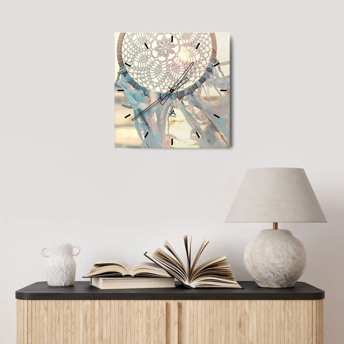Orologio da parete - Orologio in Vetro - Un delicato acchiappasogni sullo sfondo del sole al tramonto - 30x30cm - Totem di pizzo - Decorazione murale moderna per soggiorno e camera da letto ARTTOR
