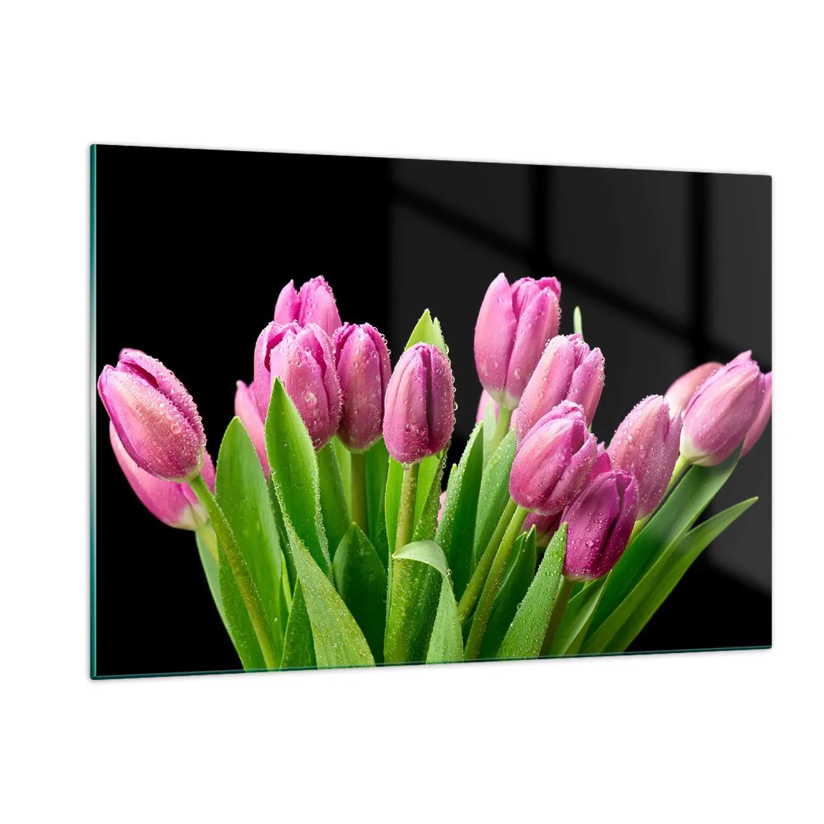 Quadro su vetro - Un bouquet di tulipani rosa ricoperti di gocce d'acqua su uno sfondo nero. - 120x80cm - Gioia lilla della primavera - Decorazione murale moderna per soggiorno e camera da letto ARTTOR