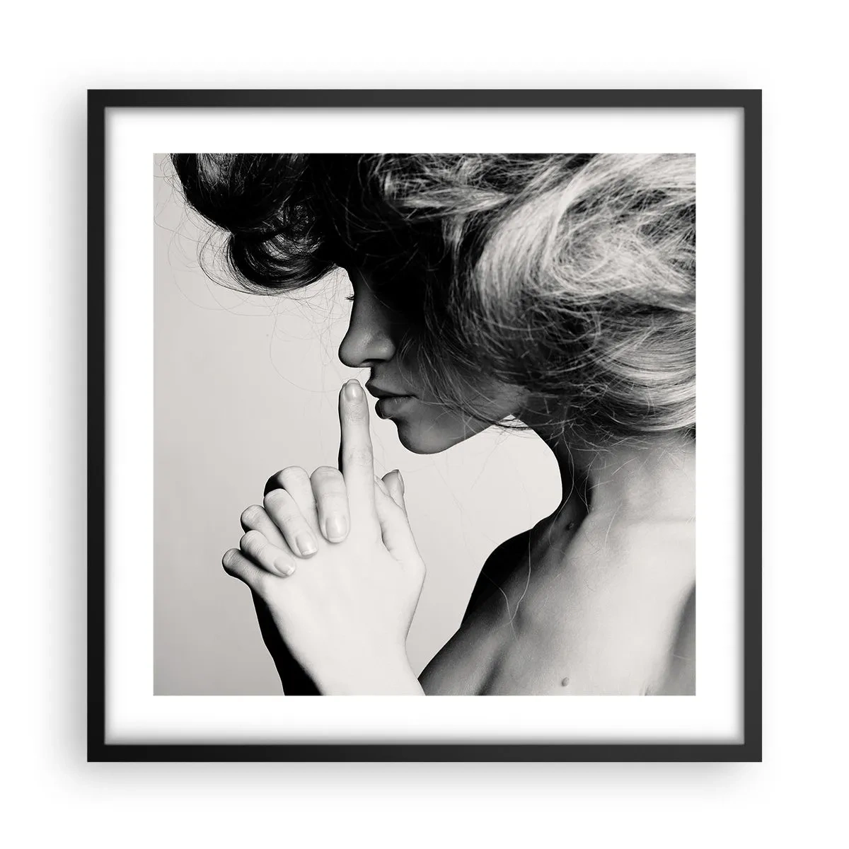 Poster in cornice nera - Ascoltando se stessa - 50x50 cm