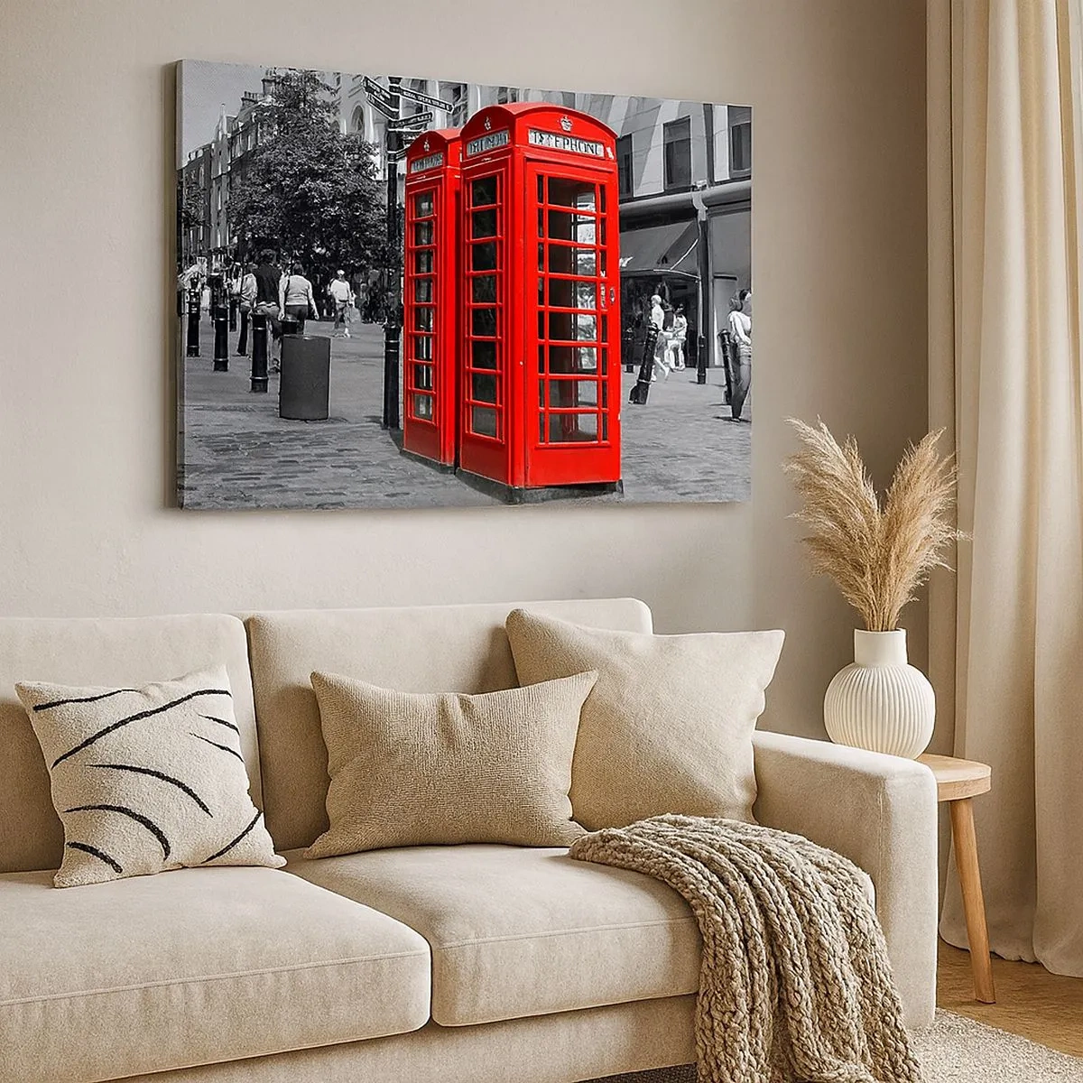 Quadro su tela - Stampe su Tela - Cabine telefoniche rosse su uno sfondo urbano bianco e nero. - 70x50cm - Cabine telefoniche rosse - Decorazione murale moderna per soggiorno e camera da letto ARTTOR