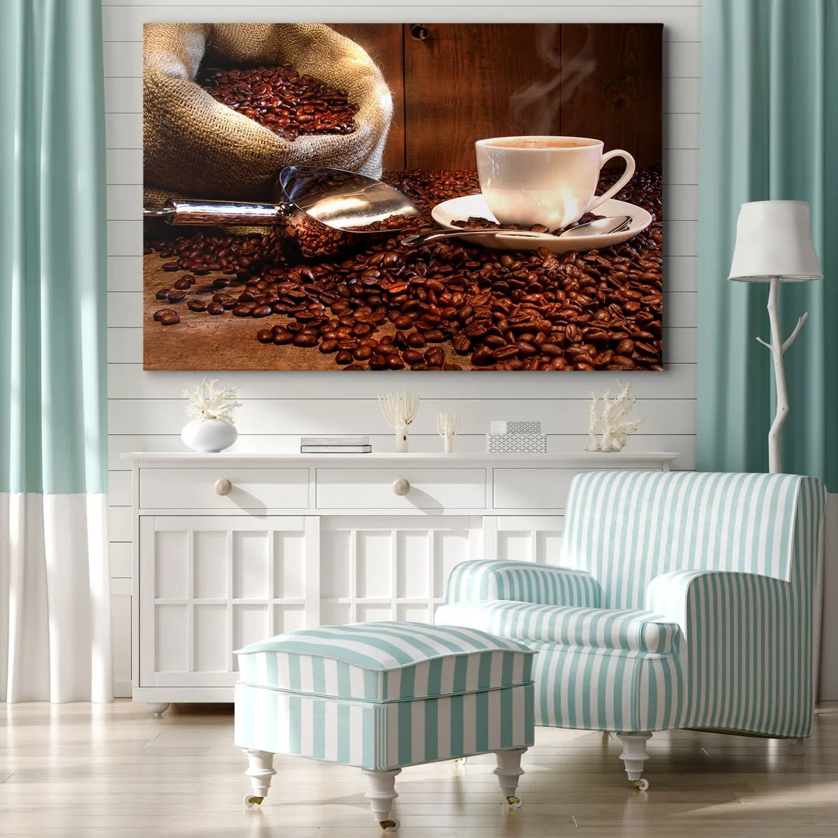Quadro su tela - Stampe su Tela - Una tazza di caffè con chicchi di caffè e un sacco di cereali sullo sfondo - 70x50cm - Senti questo odore? - Decorazione murale moderna per soggiorno e camera da letto ARTTOR