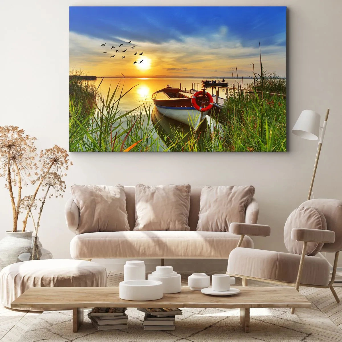 Quadro su tela - Stampe su Tela - Una barca sulla riva di un lago al tramonto - 120x80cm - I cormorano volano già via - Decorazione murale moderna per soggiorno e camera da letto ARTTOR