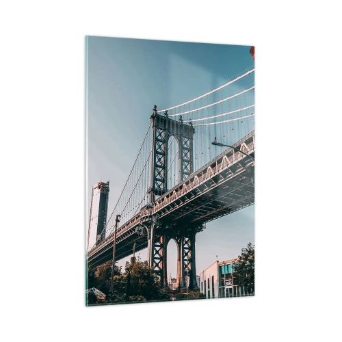 Quadro su vetro - Un ponte sospeso tra edifici in mattoni in un contesto urbano - 50x70cm - Sopra le onde della città - Decorazione murale moderna per soggiorno e camera da letto ARTTOR